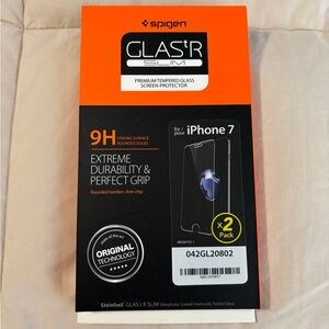 Spigen Tempered Glass Screen Protector